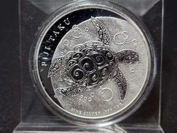 2013 Fiji 1 oz Silver Round $2 Taku