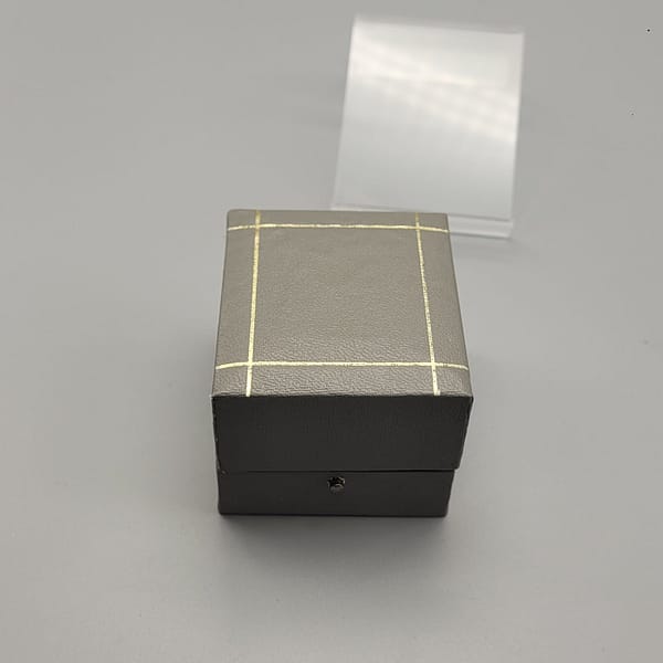 Van Cleef 18kt Gold Mother of Pearl Diamond Ring - Image 16